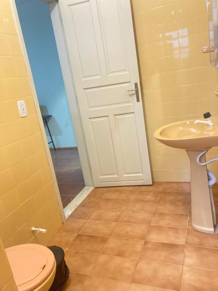 Pousada Familia Гуарапари Екстериор снимка